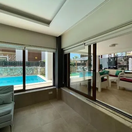Villa Ela Goecek'te Oezel Havuzlu Luex *