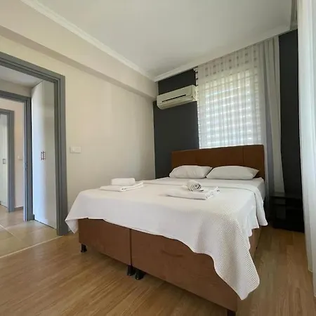 Villa Ela Goecek'te Oezel Havuzlu Luex Fethiye